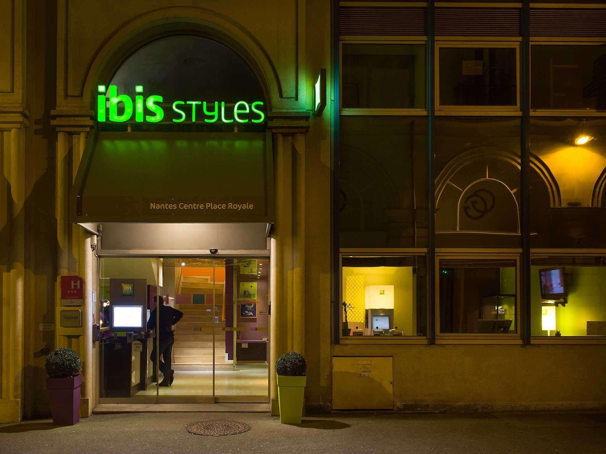 Ibis Styles Nantes Centre Place Royale Eksteriør bilde